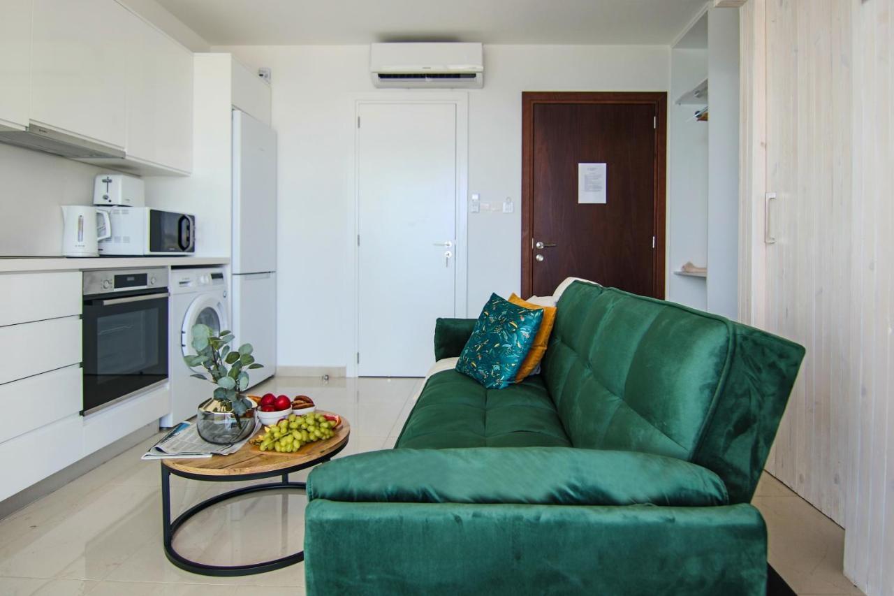 Phaedrus Living: Seaview Emerald Flat Lighthouse 48 Paphos Exterior photo
